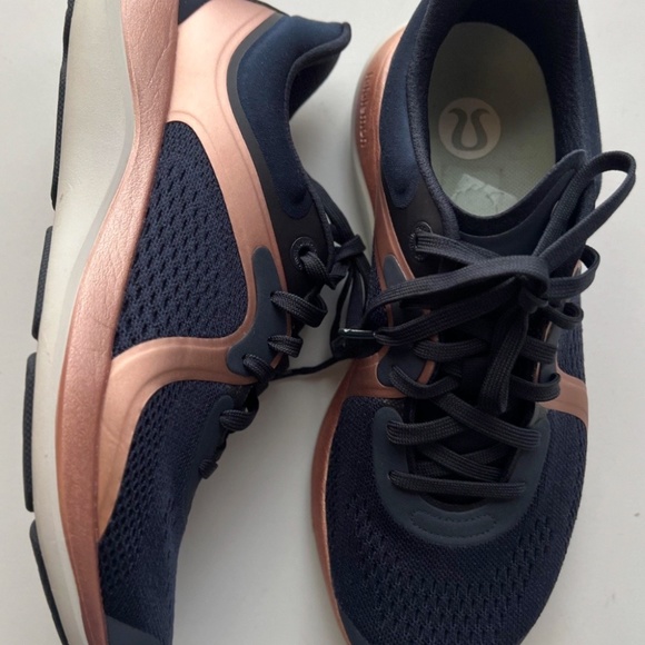 Lululemon Chargefeel Low Womens Workout Shoe - Picture 5 of 7